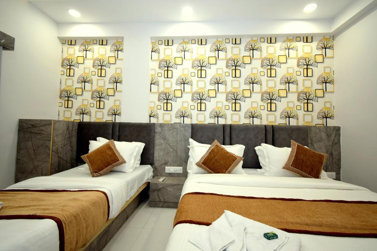 Hotel A1 Vastrapur Ahmedabad Exterior photo